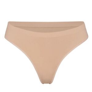 NWT SKIMS SOFT SMOOTHING SEAMLESS THONG COLOR CLAY